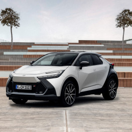 Toyota sprzedała w Polsce już ponad 300 tys. hybryd. Corolla najczęstszym wyborem